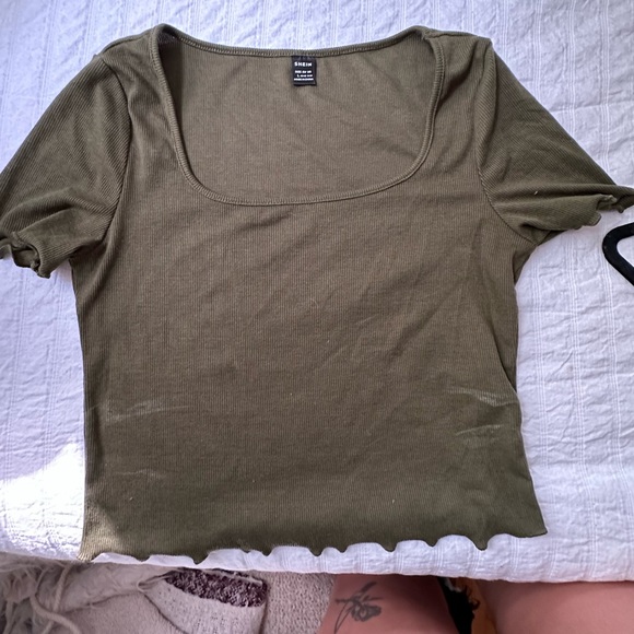 Square Neck Crop Top - Picture 2 of 3